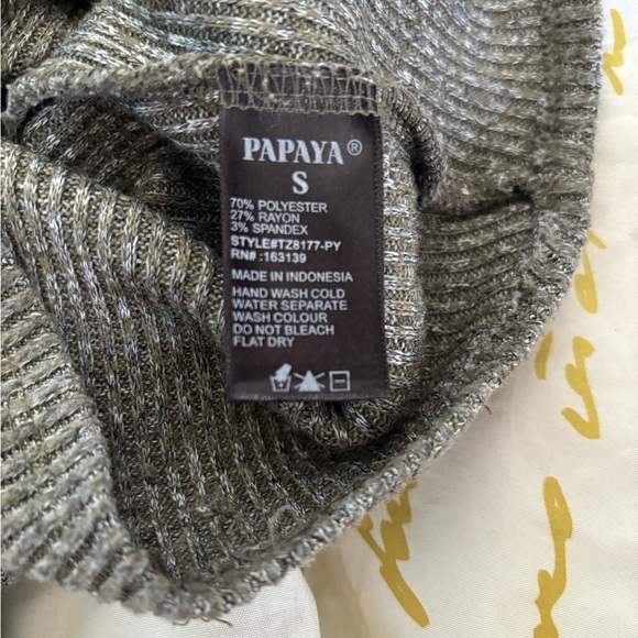 Papaya Forest Green Size Small Long Sleeve Top - Picture 9 of 10